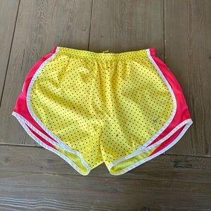 NIKE NEON Dri Fit Running Shorts Size M Inside lining